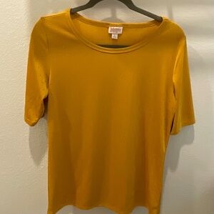 Lularoe mustard colored tee shirt
